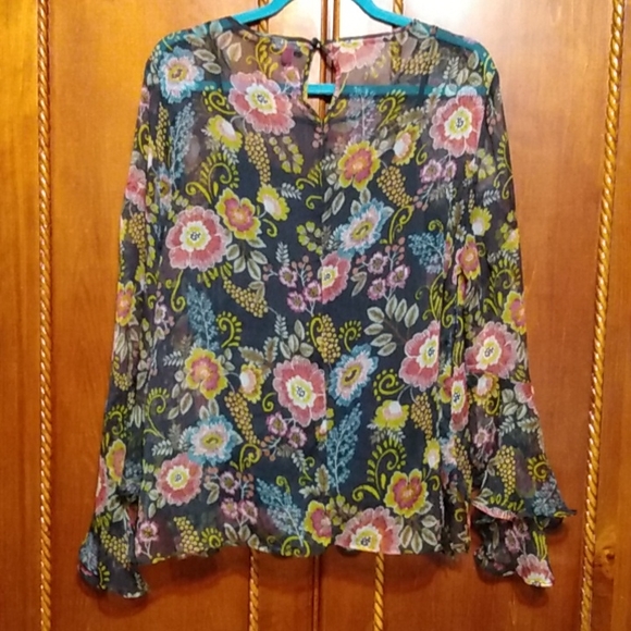 Vince Camuto Large Floral Blouse With Black Slip - Picture 4 of 7